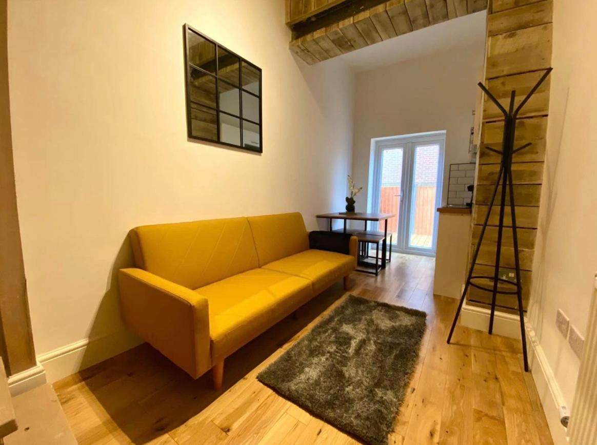 Appartamento Flat 8, 10 St Johns Bournemouth Esterno foto